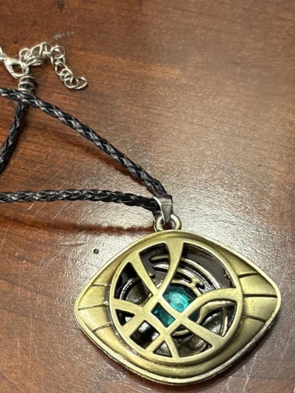 Doctor Strange Eye of Agamotto Gemstone Necklace Pendant MARVEL MCU